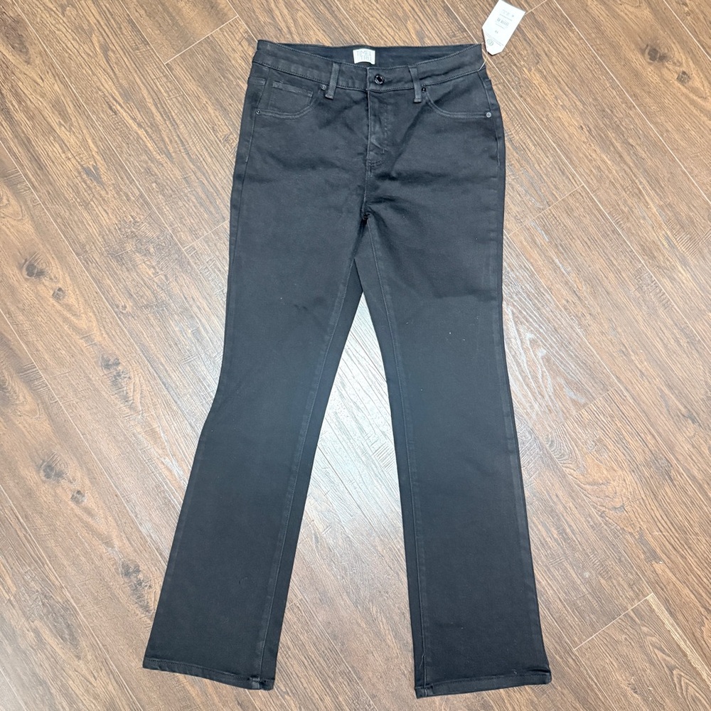 NWT TIME AND TRU BLACK JEANS - Picture 1 of 9